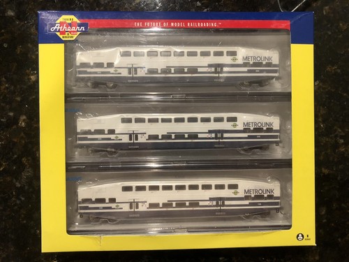 Juego de vagones de pasajeros Bombardier escala N Athearn 24444 vagones Metrolink | Condition: New
