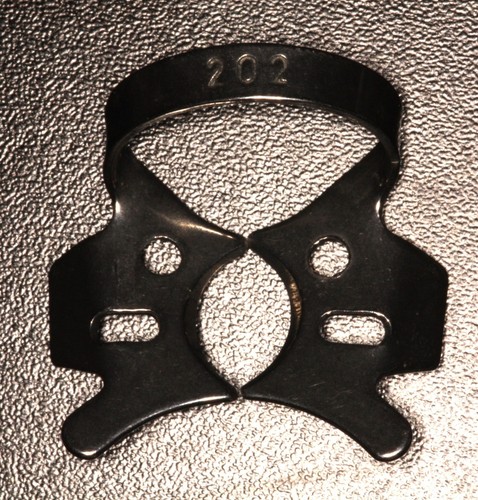 #202 Molar Rubber Dam Clamp