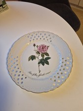 Hutschenreuter Porzellan Wandteller mit Durchbruch mit Rosen Motiv