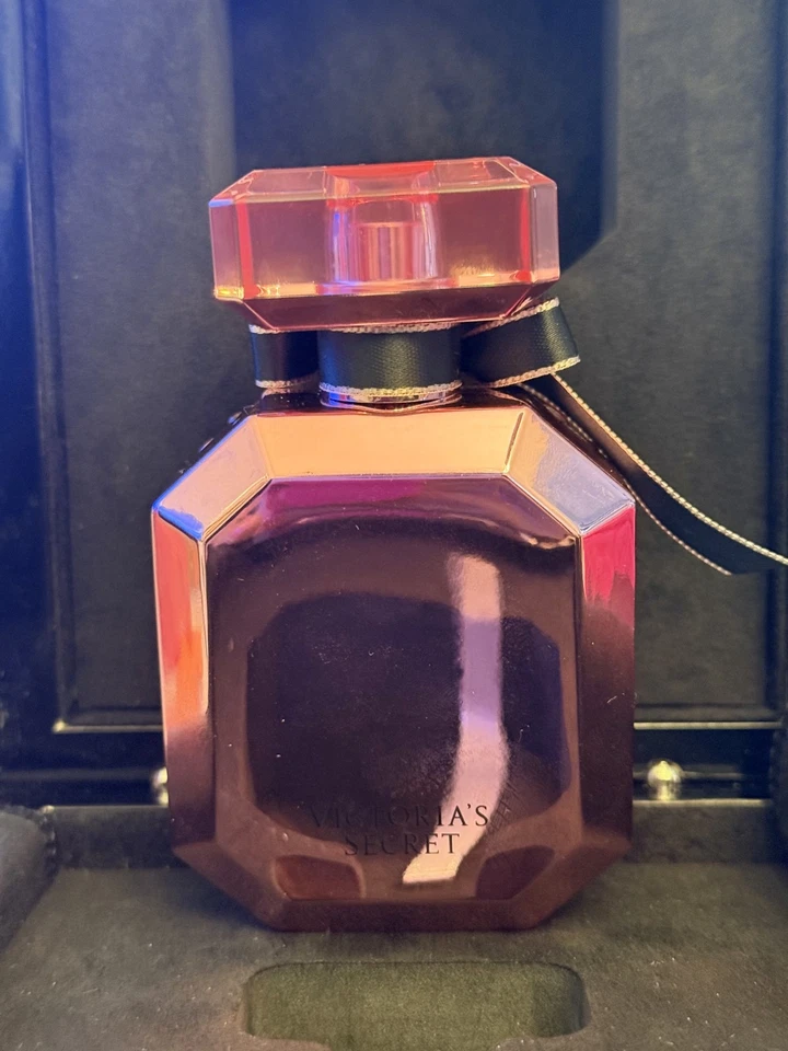 Victoria's Secret BOMBSHELL EDP EDICIÓN DE LUJO CON CRISTALES DE SWAROVSKI 50 ML NUEVO CON ETIQUETAS Foto 3 de 4