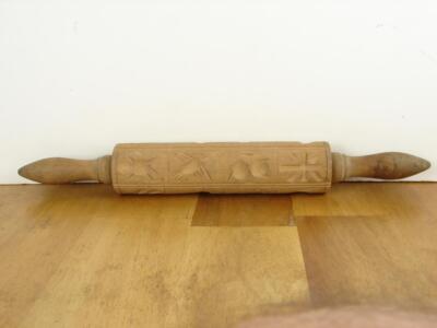 Vintage 16'' Wooden Rolling Pin 16 Different Molds USA Flag Cross Bird Flower