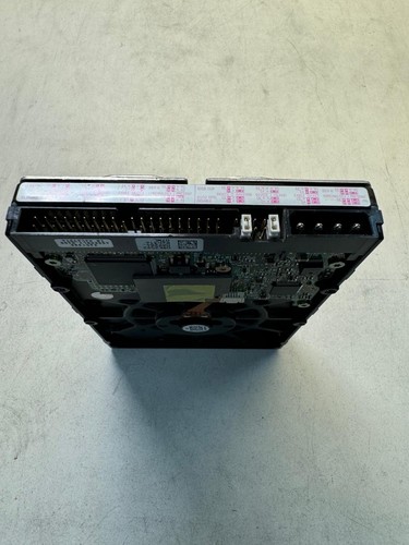 HITACHI 08K1656 IC35L060AVV207-0 60GB 7.2K RPM Cache 2MB ATA-100 3.5" HDD - Picture 4 of 6