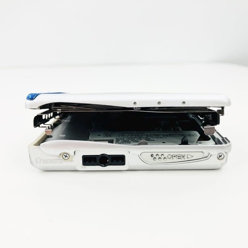 Sharp MD-ST70-A MD Mini Disc Silver Japan Import Portable Player - Picture 7 of 24