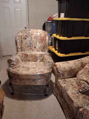 Sofa set Maybe Broyhill , it's 2 wing back chairs. Barely, used Local in georgia
