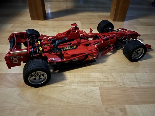 Lego Technic Racer 8458 Silver Champion F1 1:8 & 8674 Ferrari F1 1:8 - Picture 4 of 11