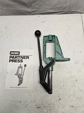 RCBS Partner Reloading Press 87460 - Missing Primer Seaters