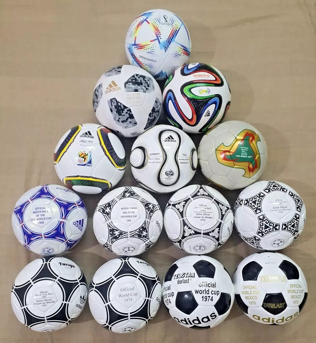 サッカーボール 1970-2002 adidas Historical Match Ball s-l400.png