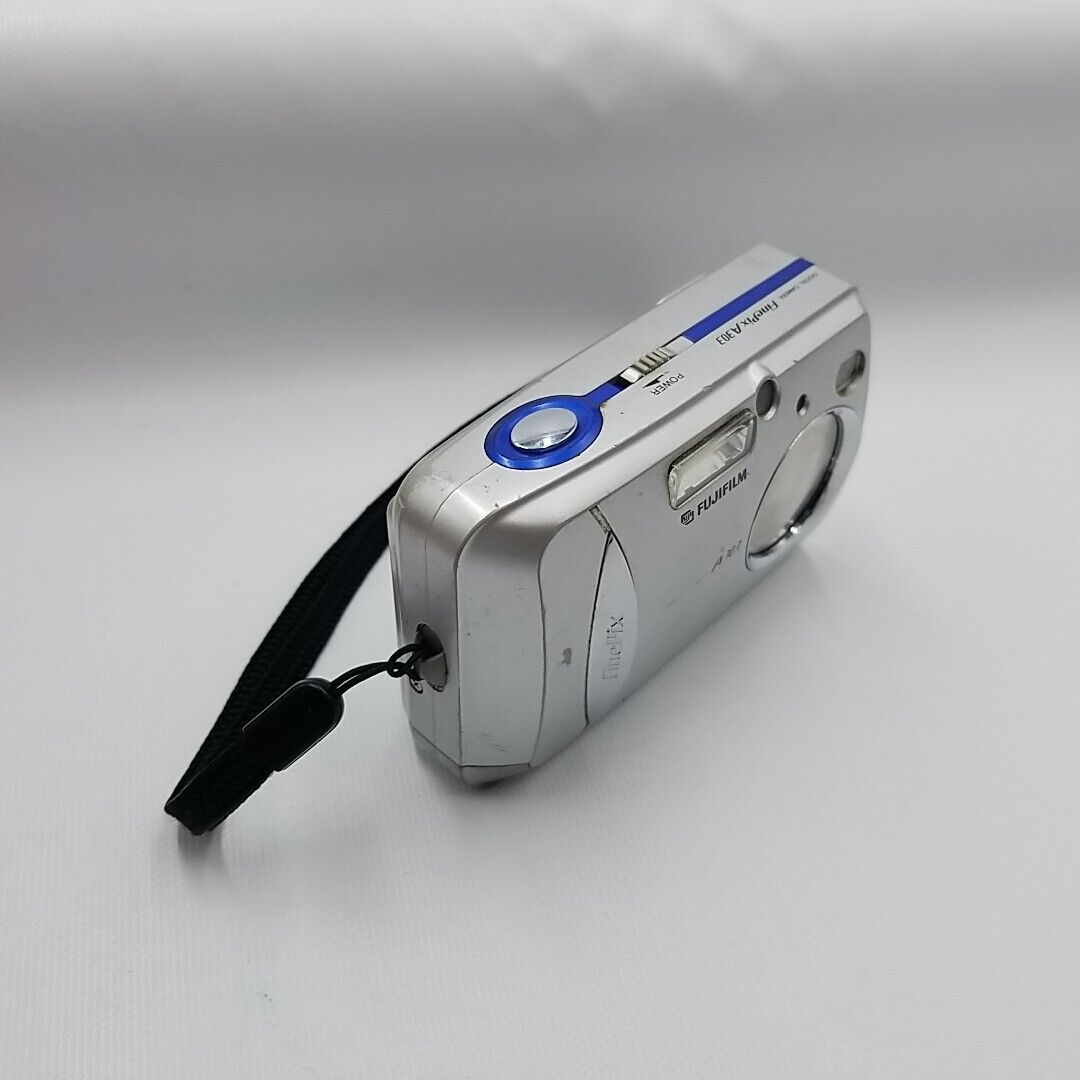 Fujifilm A303 Digital Camera Finepix 3.2MP Silver Tested And Fujifilm A303 Digital Camera Finepix 3.2MP Silver Tested And
