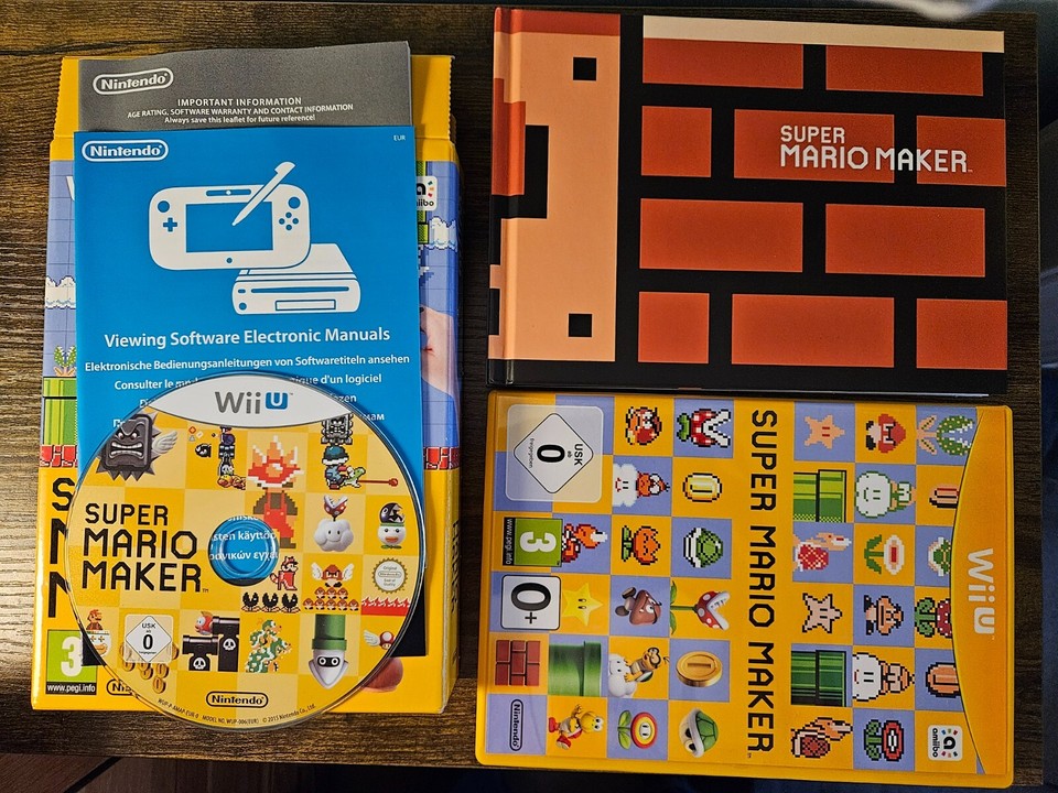 Super Mario Maker Nintendo Wii U Cardboard boxed with Art Book
