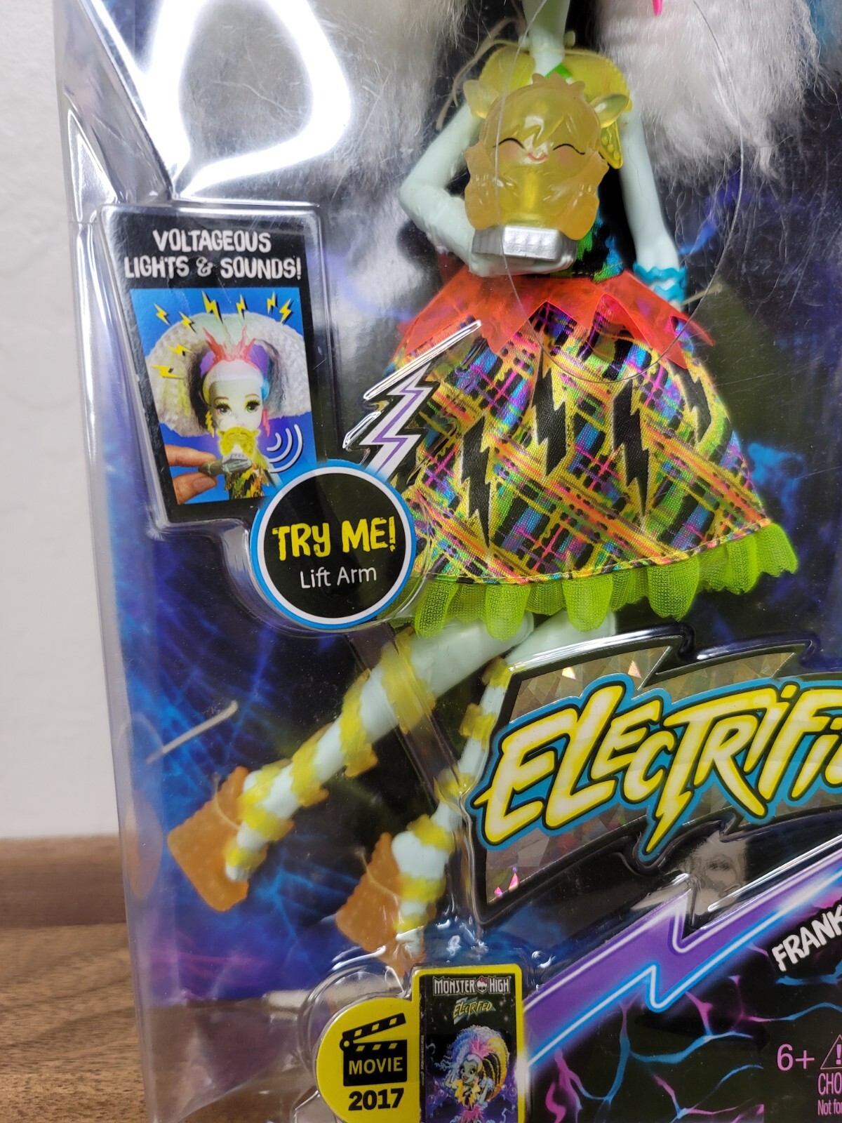 Monster High Doll Frankie Stein High Voltage Electrified NEW Mattel ...