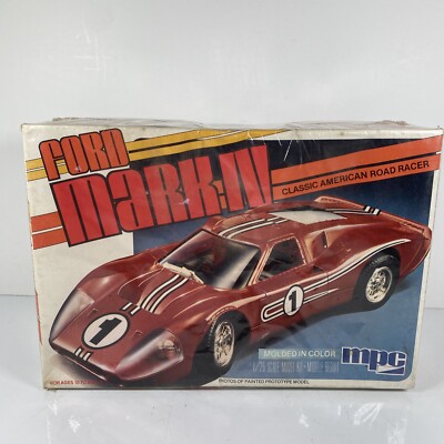 MPC #10561 FORD MARK IV V-8 Le MANS ROAD RACER 1:25 MODEL KIT Sealed Hobby