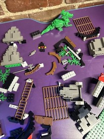 LEGO Castle Dark Dragon's Den 6076 Dragon Masters Set Box Vintage Incomplete