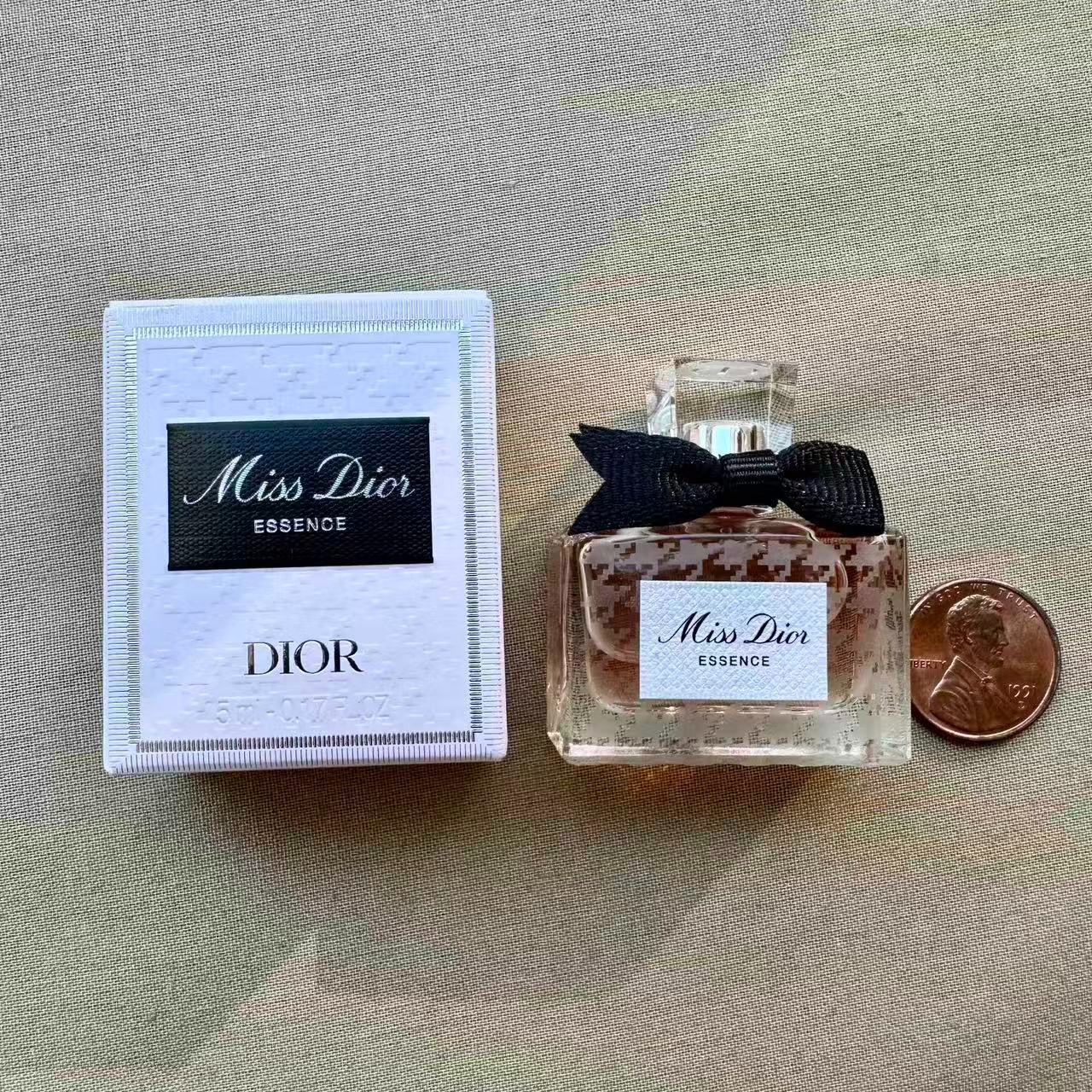Dior Miss Dior Essence Mini 5ml 0.17oz Splash New in Box
