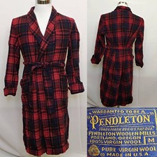 Pendleton Robe Men's M Plaid Red/Blue Tartan Wool Vintage 1960s Made USA J5197