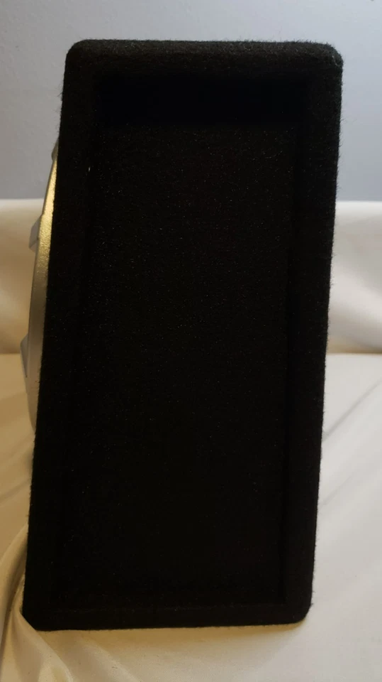 Subwoofer cerrado doble TBX10A 10 con amplificador incorporado de 300 vatios SIN PROBAR Foto 3 de 4