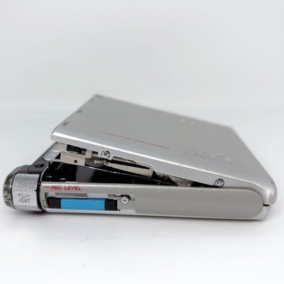 SONY - ソニー Hi-MD MZ-RH1 SONY MZ-RH1 Walkman Hi-MD MiniDisc Recorder Player Silver