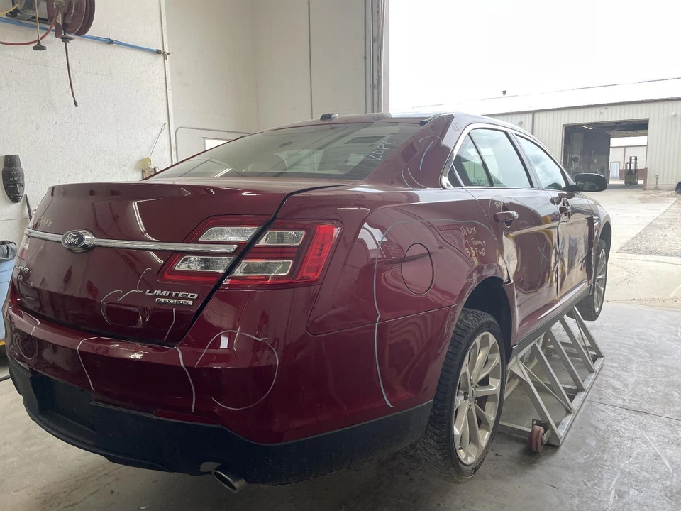 Conjunto de bomba y motor ABS usado se adapta a: montaje Ford Taurus 2014 desde 08/05/13 G Foto 3 de 4