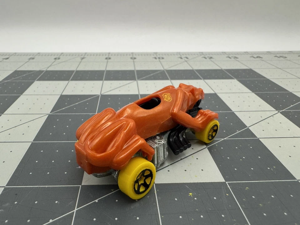 Mattel Orange Panther 2012 Hot Wheels Foto 4 de 4