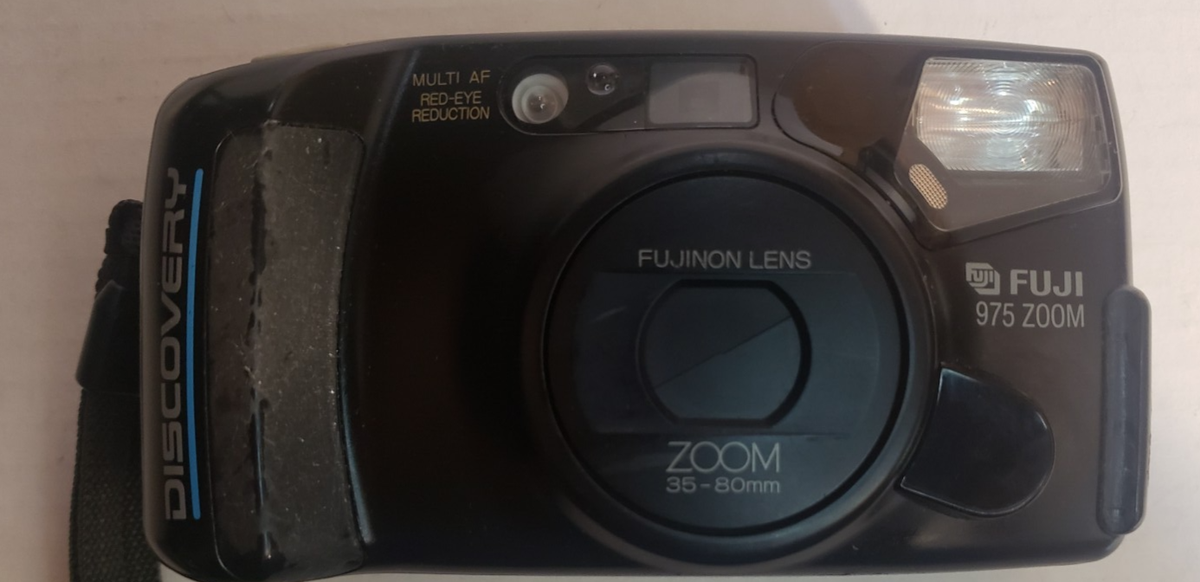 Fuji Discovery 975 Zoom Panorama Black Film Camera Used damage
