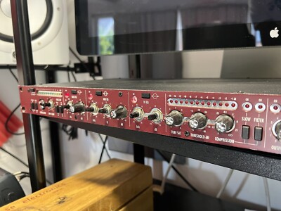 MindPrint En-Voice MK 1 Röhrenmikrofon Vorverstärker Equalizer Ventilkompressor