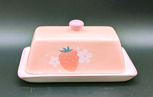 NEW 2pc Butter Dish / Cheese Dish w/ Lid - Peachy Pink w/Strawberry Design - 7" - 第 1/7 張圖片