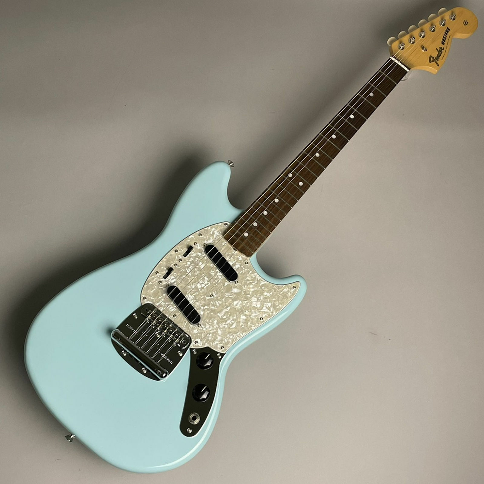 Fender Electric Guitar Made in Japan Traditional 60s Mustang Daphne Blue New