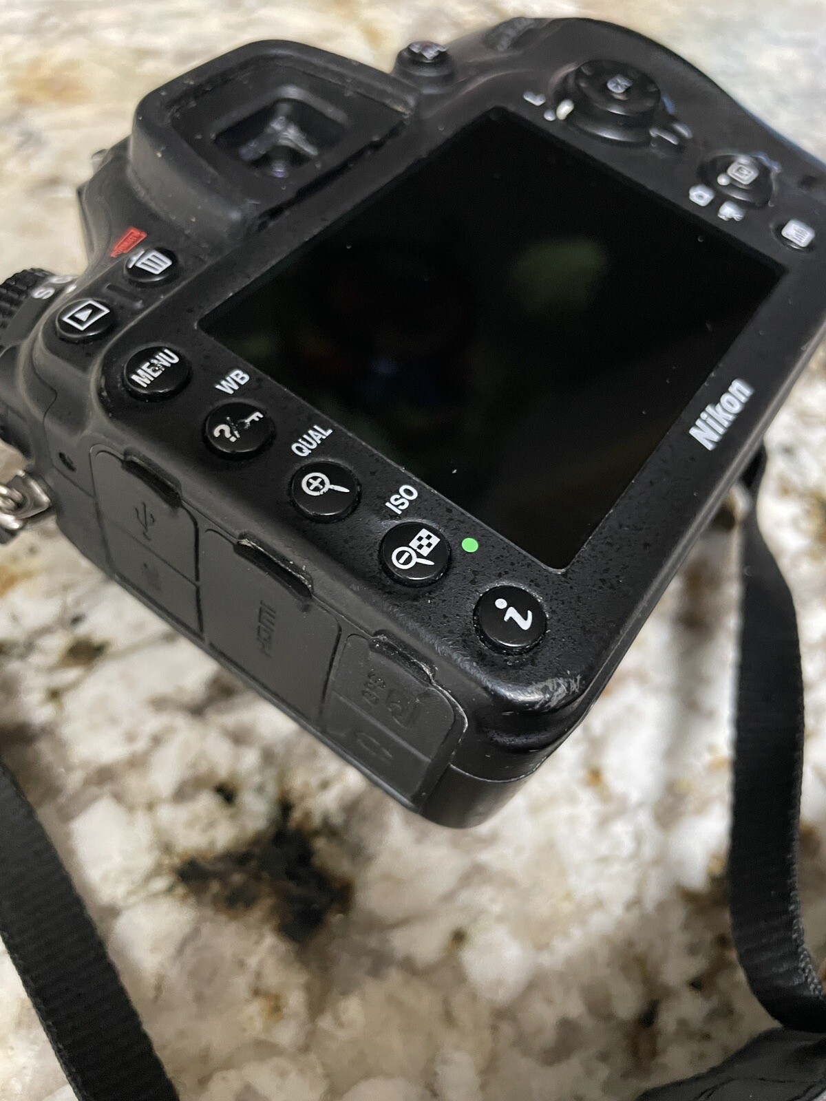 Nikon D7100 DSLR Camera Shutter Count 11k w/ Battery, Charger and