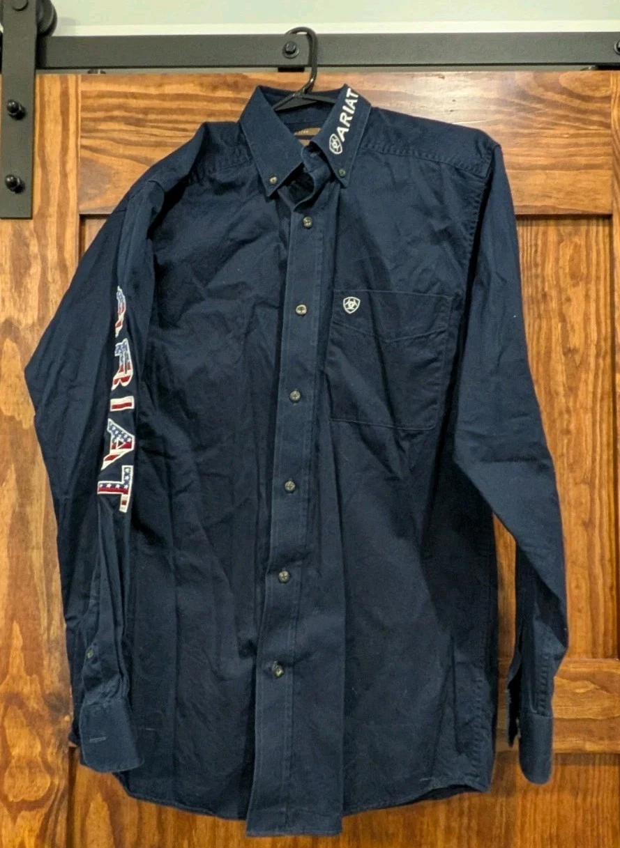 ARIAT Medium Mens TEAM LOGO American Flag Fitted Long Sleeve ShirtRodeo Cowboy