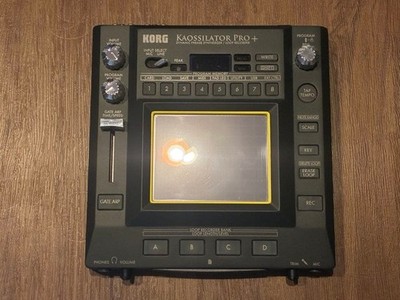 KORG KO-1 Pro+ Kaossilator Pro Plus Synthesizer Looper Very Good