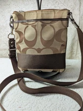EUC Coach Signature C Stripe Crossbody Shoulder Handbag Jacquard Brown 