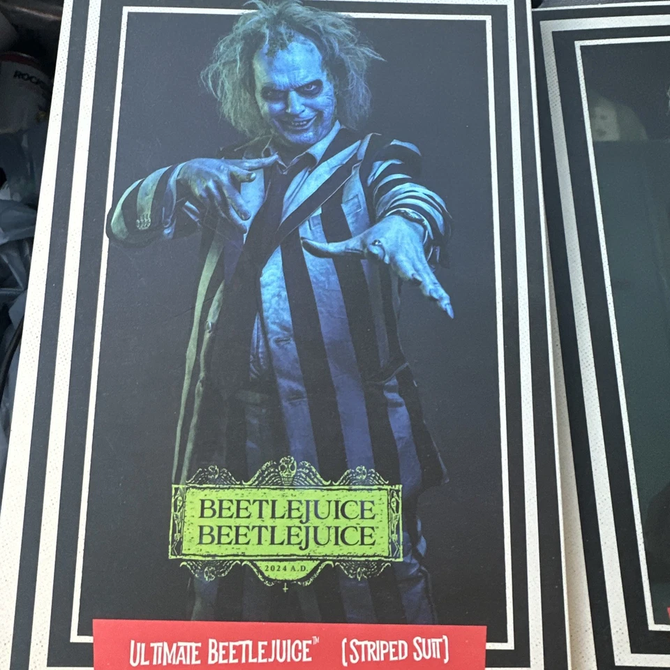 Beetlejuice Nuevo NECA Ultimate Esmoquin Boda 7” Y Traje Rayas Figura de Acción Foto 2 de 4