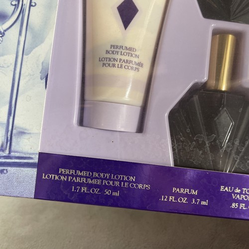 Elizabeth Taylor Passion Parfum, Shower Gel & Body Lotion Gift Set - Picture 6 of 12
