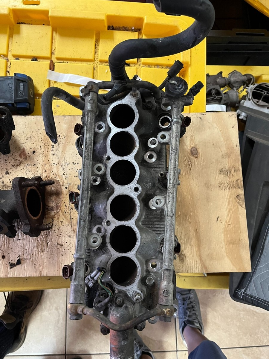 1996-2004 TOYOTA TACOMA TUNDRA T100 4RUNNER LOWER INTAKE