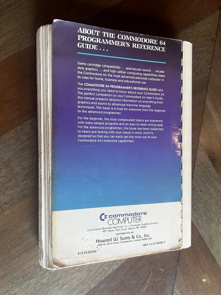 COMMODORE 64 PROGRAMMER'S REFERENCE GUIDE Book ©1984 CBM 64C 128 128D - Image 3 of 4