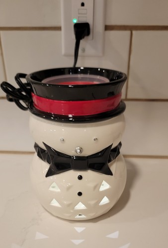 Yankee Candle Scenterpiece w/Timer Warmer JACK FROST Snowman Plus 1 Melt Cups