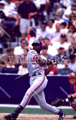 GA127 Vladimir Guerrero Montreal Expos Blast Baseball 8x10 11x14 16x20 Photo