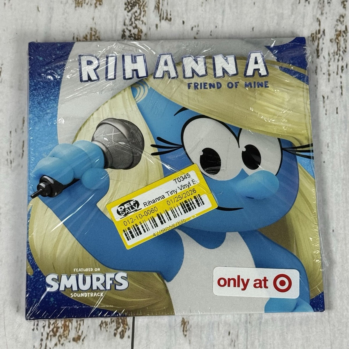 Rihanna - Smurfs Friend of Mine Limited Exclusive 4