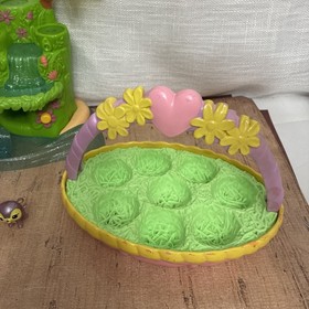 Hatchimals CollEGGtibles Tropical Party Island Playset & Egg Basketw/ 5 figures.