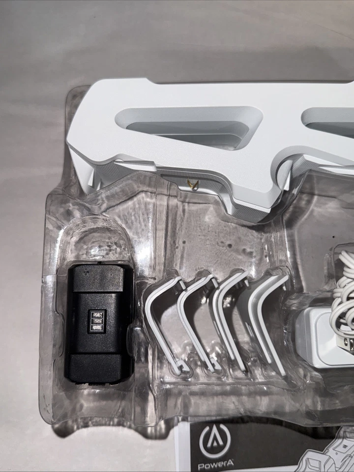 PowerA Dual Charging Station White Open Box Never Used - Image 4 of 4