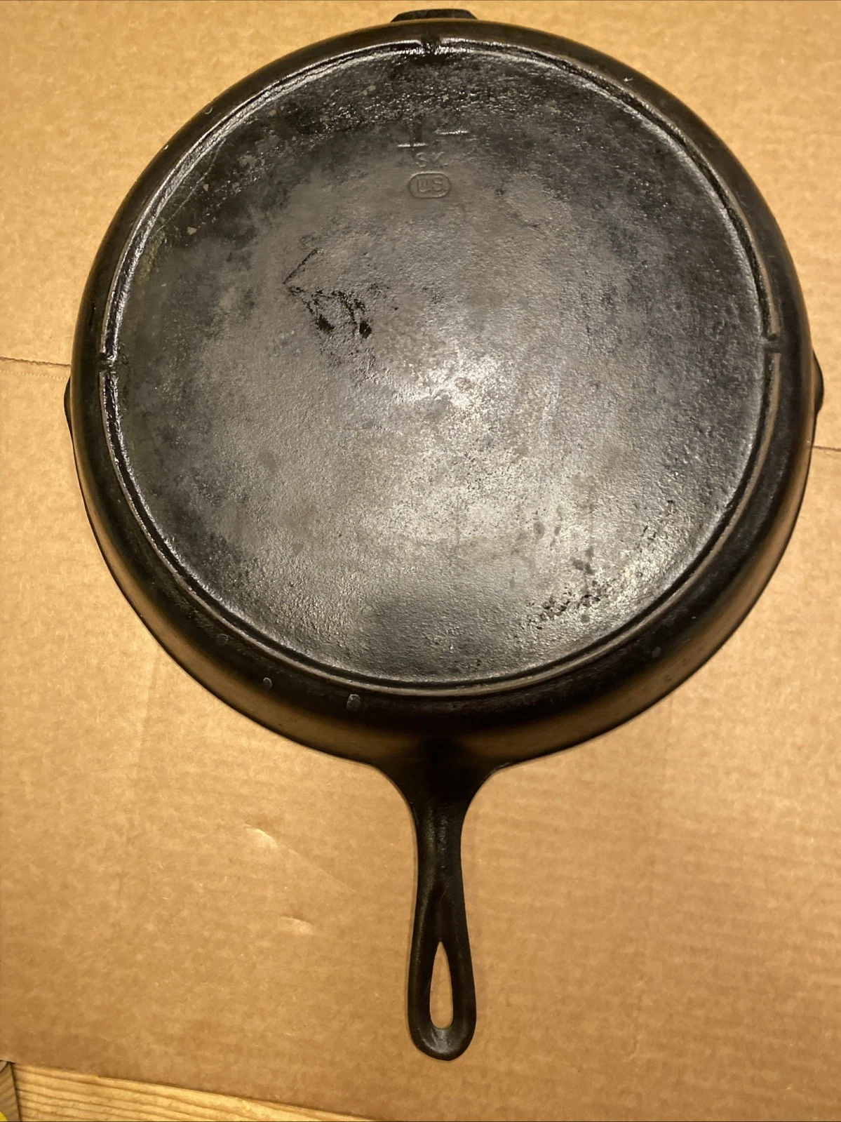 #14 SK Lodge Cast Iron Skillet 3 Notch Triple Notch Heat Ring 2 Pour Spouts
Opens in a new window or