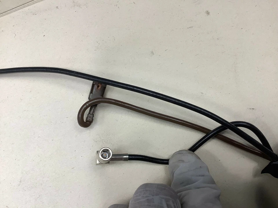 VOLKSWAGEN TOUAREG 2004-2010 REAR LIFTGATE SCREEN WIRING LOOM CABLE FACTORY - Image 2 of 4