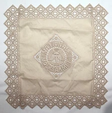 ORIGINAL EAST GERMAN MILITARY "NATIONALE VOLKSARMEE" DECORATIVE DOILY 