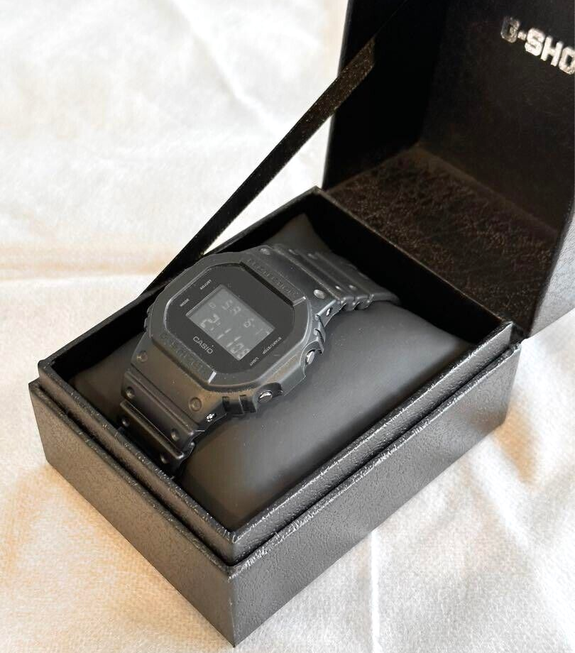 Casio G-SHOCK COMME des GARCONS Black market Model Watch DW Casio G-SHOCK COMME des GARCONS Black market Model Watch DW