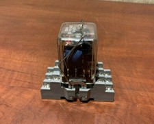 Deltrol Controls 166D 3PDT 24VDC Coil | Onan: 307-2721 | Idec SR3B-05