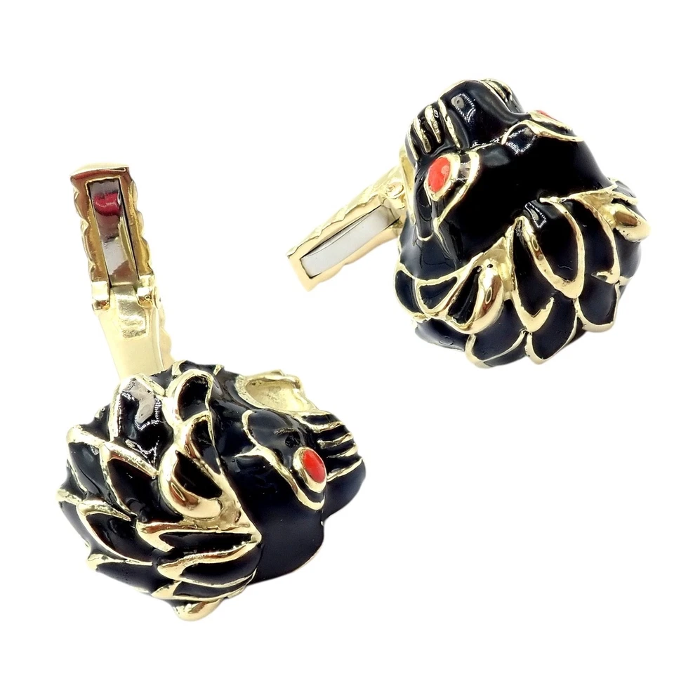 Vintage! David Webb 18k Yellow Gold Black Enamel Lion Cufflinks - Image 4 of 4