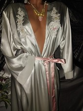 VTG SATIN SHINY SILVER EMBELLISHED BOWS FLOWERS LINGERIE NIGHTGOWN ROBE XL 50"