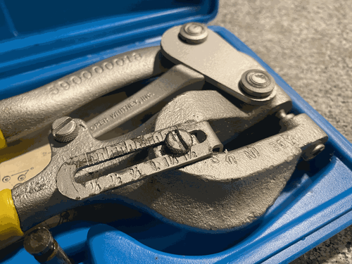 Roper Whitney Co. No 5 JR. Hand Punch w/ Punches and Tool in Hard Case - Picture 5 of 7