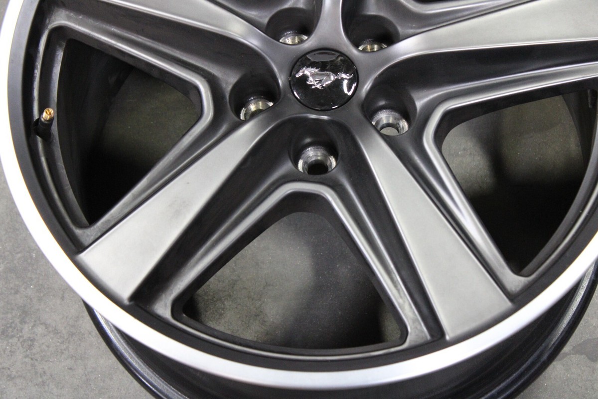 21 22 Ford Mustang OEM Wheel Rim 19x9.5 19 21 22 Ford Mustang OEM Wheel Rim 19x9.5 19