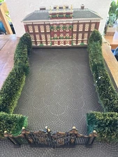 Dept. 56 Dickens Village Kensington Palace, Select Replacement Pieces, Nice!