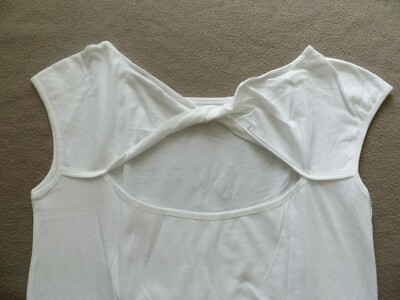 schönes modernes T-Shirt weiß L Sisley, sexy Rückenausschnitt, Basic, neu
